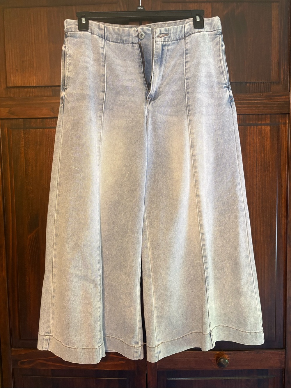 Kensie Wide-Leg High-Waist Jeans — Light Blue Wash